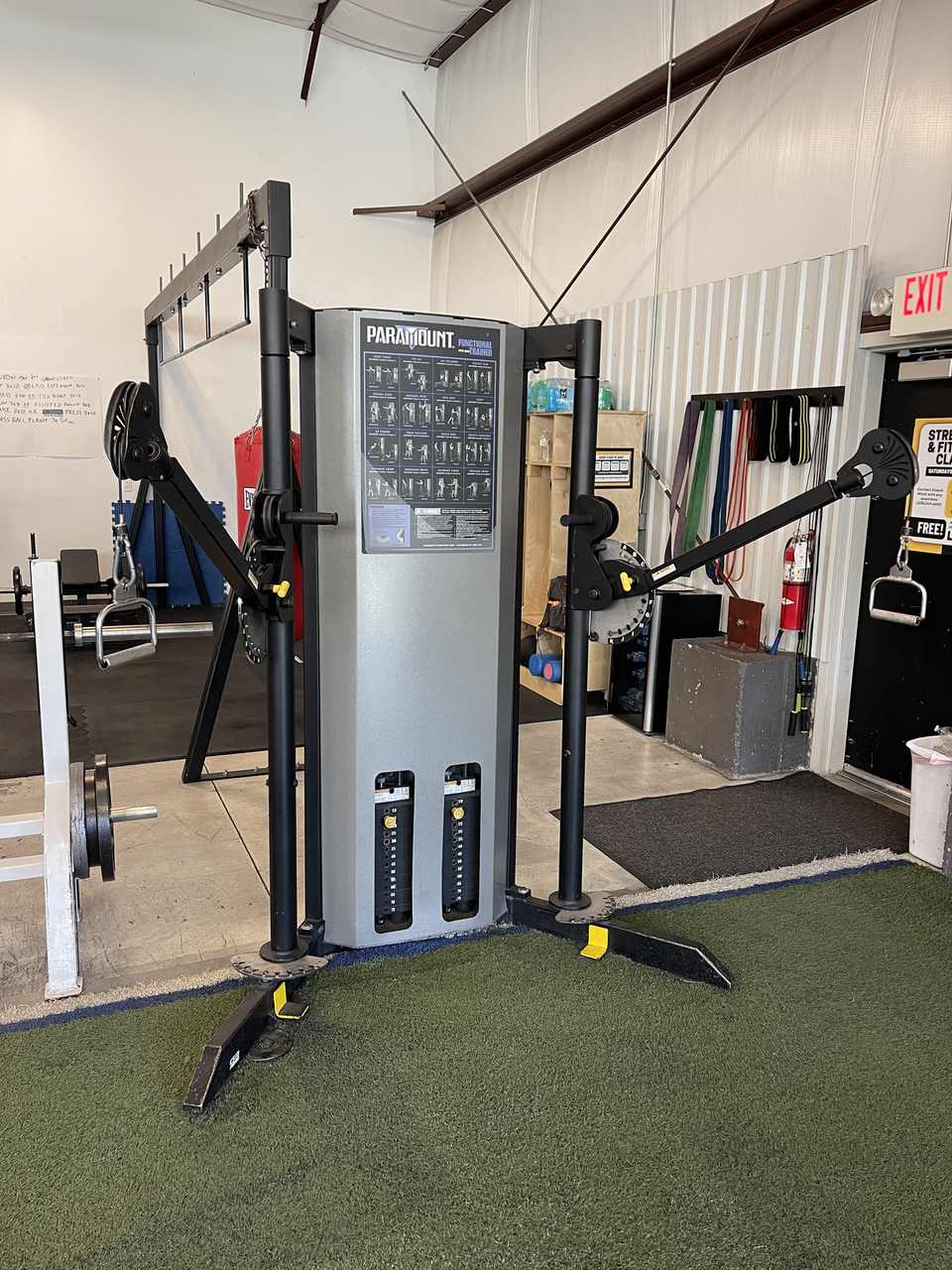 Cable machine.
