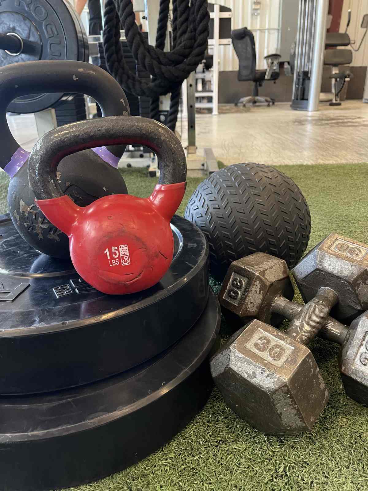 Group fitness weight lifting class